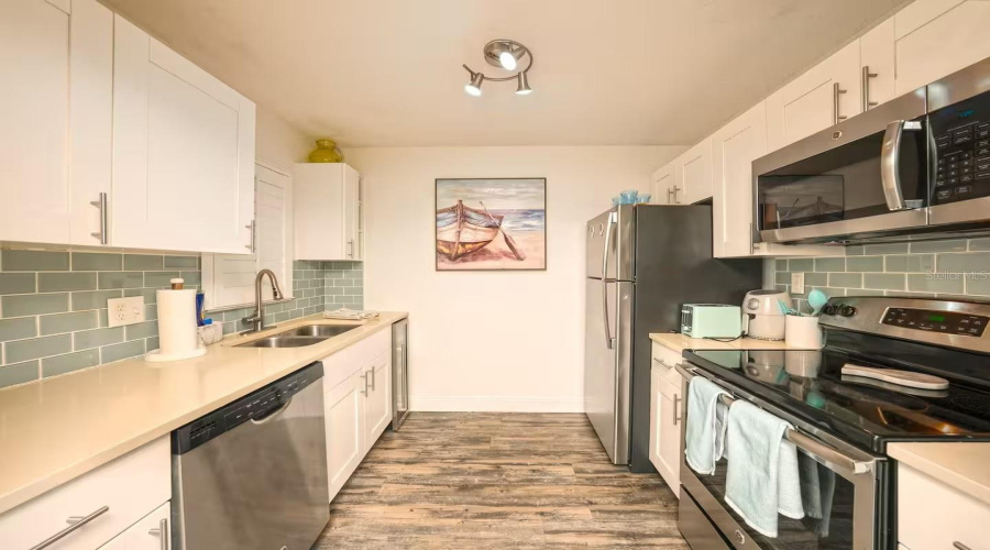 St Petersburg, Florida 33708, 1 Bedroom Bedrooms, ,1 Bathroombathrooms,Residential,For Sale,Gulf,0,Mfrtb8510510