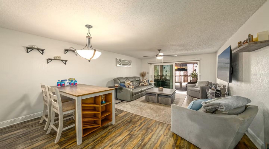 St Petersburg, Florida 33708, 1 Bedroom Bedrooms, ,1 Bathroombathrooms,Residential,For Sale,Gulf,0,Mfrtb8510510