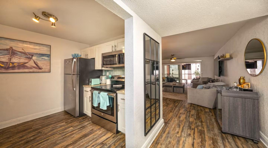 St Petersburg, Florida 33708, 1 Bedroom Bedrooms, ,1 Bathroombathrooms,Residential,For Sale,Gulf,0,Mfrtb8510510
