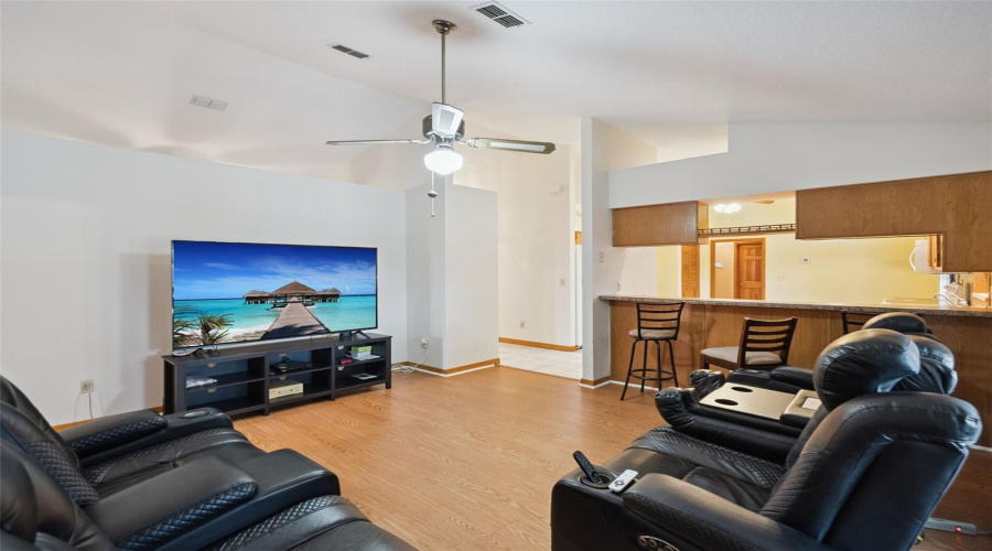 Deltona, Florida 32725, 3 Bedroom Bedrooms, ,3 Bathroombathrooms,Residential,For Sale,Lydia,0,Mfro6435124