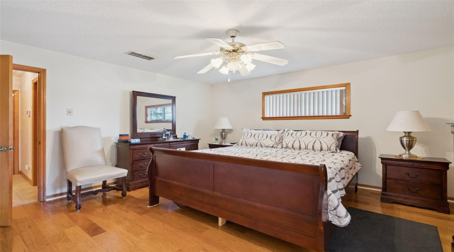 Deltona, Florida 32725, 3 Bedroom Bedrooms, ,3 Bathroombathrooms,Residential,For Sale,Lydia,0,Mfro6435124