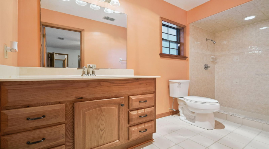 Deltona, Florida 32725, 3 Bedroom Bedrooms, ,3 Bathroombathrooms,Residential,For Sale,Lydia,0,Mfro6435124