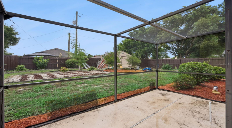 Deltona, Florida 32725, 3 Bedroom Bedrooms, ,3 Bathroombathrooms,Residential,For Sale,Lydia,0,Mfro6435124