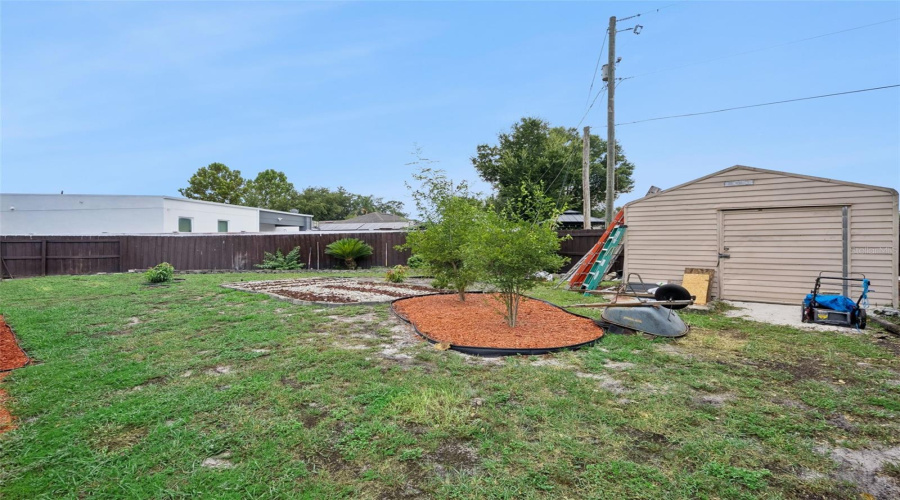 Deltona, Florida 32725, 3 Bedroom Bedrooms, ,3 Bathroombathrooms,Residential,For Sale,Lydia,0,Mfro6435124