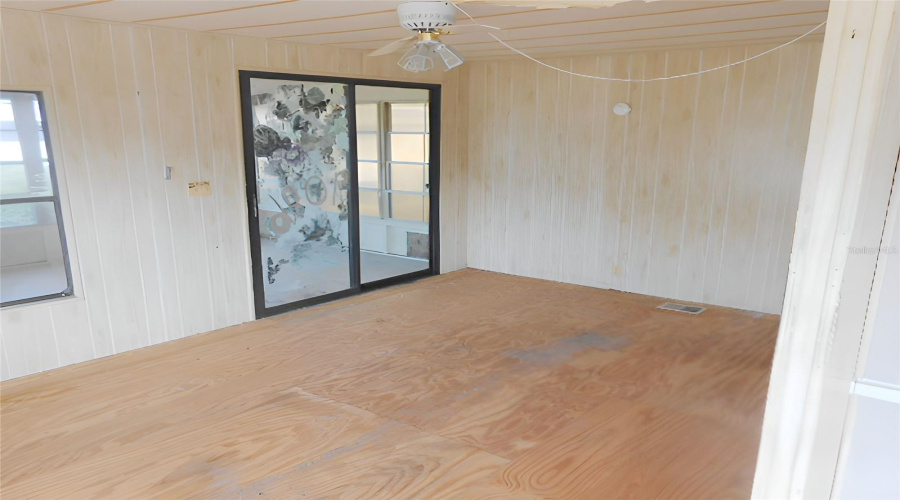 Brooksville, Florida 34613, 2 Bedroom Bedrooms, ,1 Bathroombathrooms,Residential,For Sale,Obrien,0,Mfrtb8539786