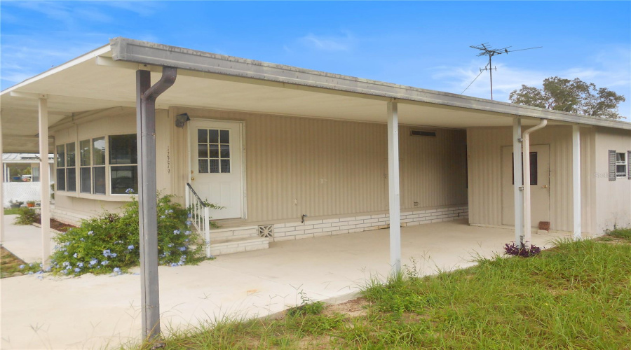 Brooksville, Florida 34613, 2 Bedroom Bedrooms, ,1 Bathroombathrooms,Residential,For Sale,Obrien,0,Mfrtb8539786