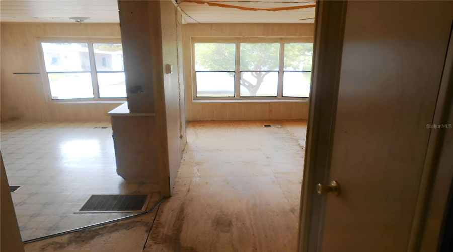 Brooksville, Florida 34613, 2 Bedroom Bedrooms, ,1 Bathroombathrooms,Residential,For Sale,Obrien,0,Mfrtb8539786