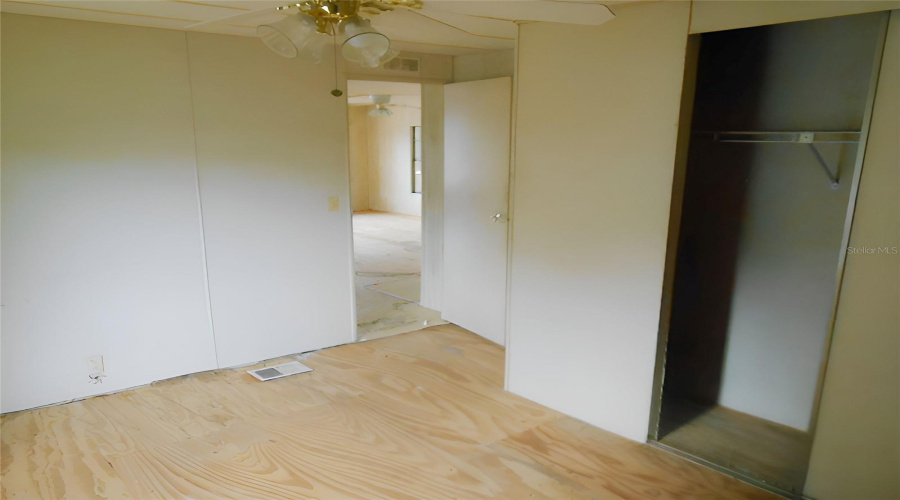 Brooksville, Florida 34613, 2 Bedroom Bedrooms, ,1 Bathroombathrooms,Residential,For Sale,Obrien,0,Mfrtb8539786