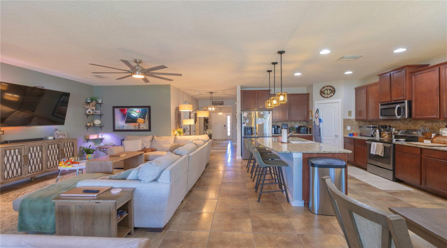 Ruskin, Florida 33570, 4 Bedroom Bedrooms, ,2 Bathroombathrooms,Residential,For Sale,Blakely,0,Mfrtb8529766
