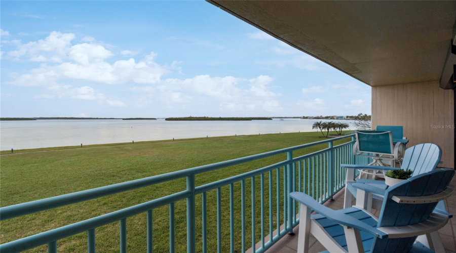 Treasure Island, Florida 33706, 2 Bedroom Bedrooms, ,2 Bathroombathrooms,Residential,For Sale,Key Capri,0,Mfrtb8457824
