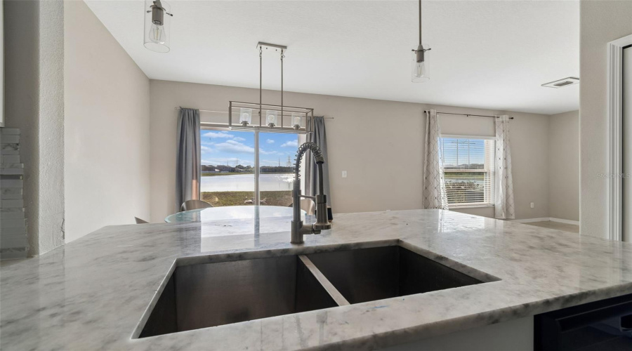 Tampa, Florida 33619, 3 Bedroom Bedrooms, ,2 Bathroombathrooms,Residential,For Sale,Summer Savory,0,Mfrtb8541604