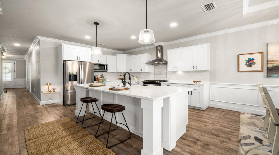 Gainesville, Florida 32607, 4 Bedroom Bedrooms, ,3 Bathroombathrooms,Residential,For Sale,70Th,0,Mfrgc543024