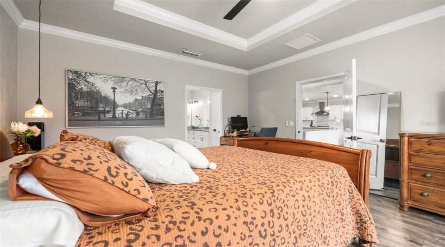 Gainesville, Florida 32607, 4 Bedroom Bedrooms, ,3 Bathroombathrooms,Residential,For Sale,70Th,0,Mfrgc543024