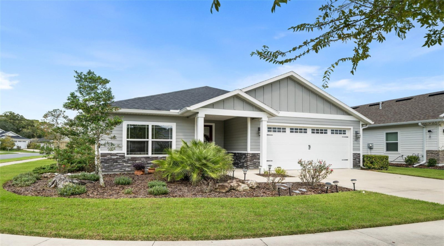 Gainesville, Florida 32607, 4 Bedroom Bedrooms, ,3 Bathroombathrooms,Residential,For Sale,70Th,0,Mfrgc543024