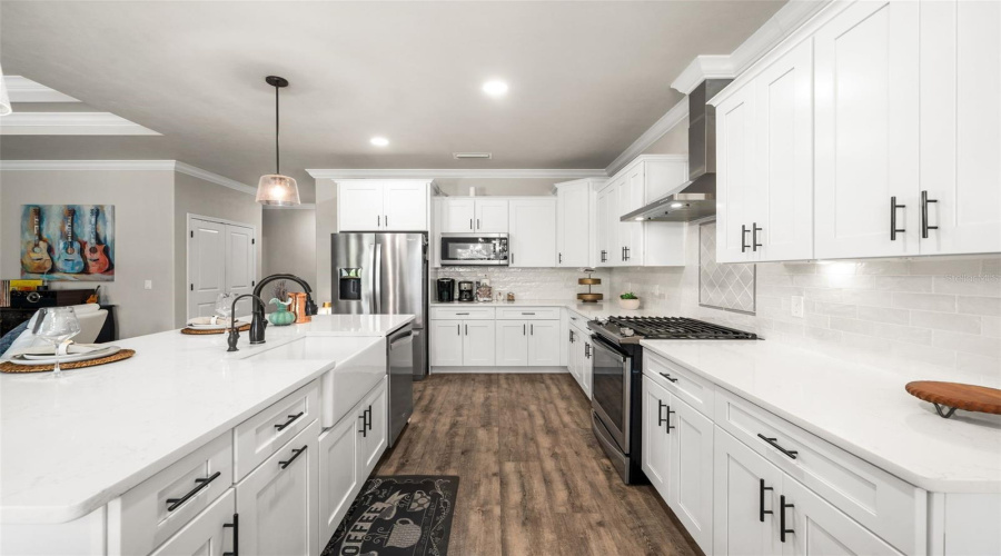 Gainesville, Florida 32607, 4 Bedroom Bedrooms, ,3 Bathroombathrooms,Residential,For Sale,70Th,0,Mfrgc543024