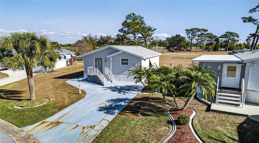 Nokomis, Florida 34275, 2 Bedroom Bedrooms, ,1 Bathroombathrooms,Residential,For Sale,Crown Point,0,Mfrn6142800