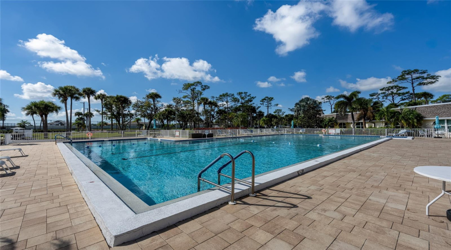 Nokomis, Florida 34275, 2 Bedroom Bedrooms, ,1 Bathroombathrooms,Residential,For Sale,Crown Point,0,Mfrn6142800