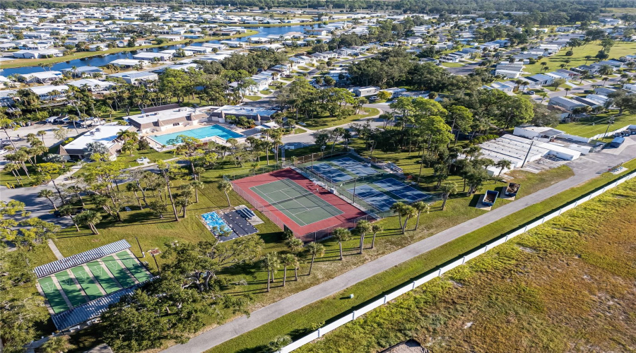 Nokomis, Florida 34275, 2 Bedroom Bedrooms, ,1 Bathroombathrooms,Residential,For Sale,Crown Point,0,Mfrn6142800
