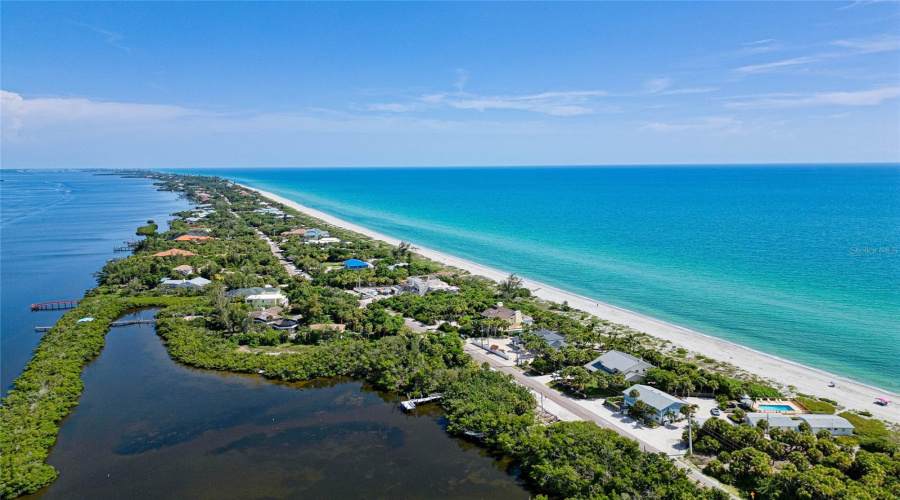 Nokomis, Florida 34275, 2 Bedroom Bedrooms, ,1 Bathroombathrooms,Residential,For Sale,Crown Point,0,Mfrn6142800