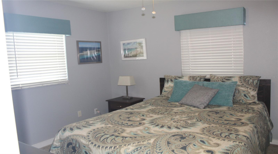 Seminole, Florida 33772, 1 Bedroom Bedrooms, ,1 Bathroombathrooms,Residential,For Sale,Park Blvd,0,Mfrtb8542949