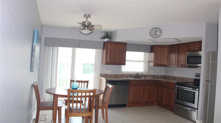 Seminole, Florida 33772, 1 Bedroom Bedrooms, ,1 Bathroombathrooms,Residential,For Sale,Park Blvd,0,Mfrtb8542949