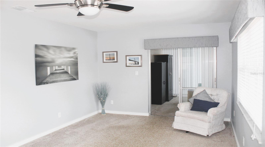 Seminole, Florida 33772, 1 Bedroom Bedrooms, ,1 Bathroombathrooms,Residential,For Sale,Park Blvd,0,Mfrtb8542949