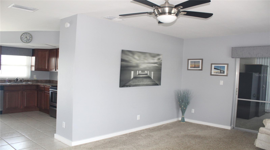 Seminole, Florida 33772, 1 Bedroom Bedrooms, ,1 Bathroombathrooms,Residential,For Sale,Park Blvd,0,Mfrtb8542949