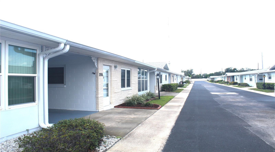 Seminole, Florida 33772, 1 Bedroom Bedrooms, ,1 Bathroombathrooms,Residential,For Sale,Park Blvd,0,Mfrtb8542949