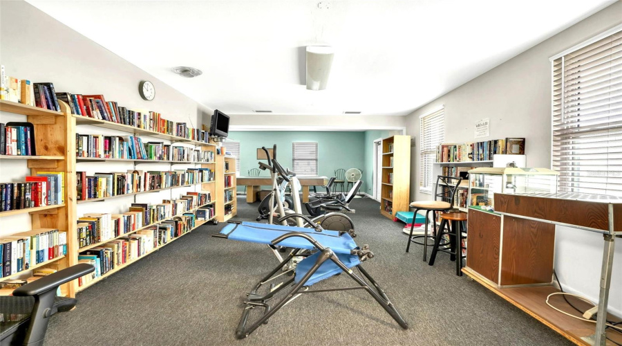 Seminole, Florida 33772, 1 Bedroom Bedrooms, ,1 Bathroombathrooms,Residential,For Sale,Park Blvd,0,Mfrtb8542949