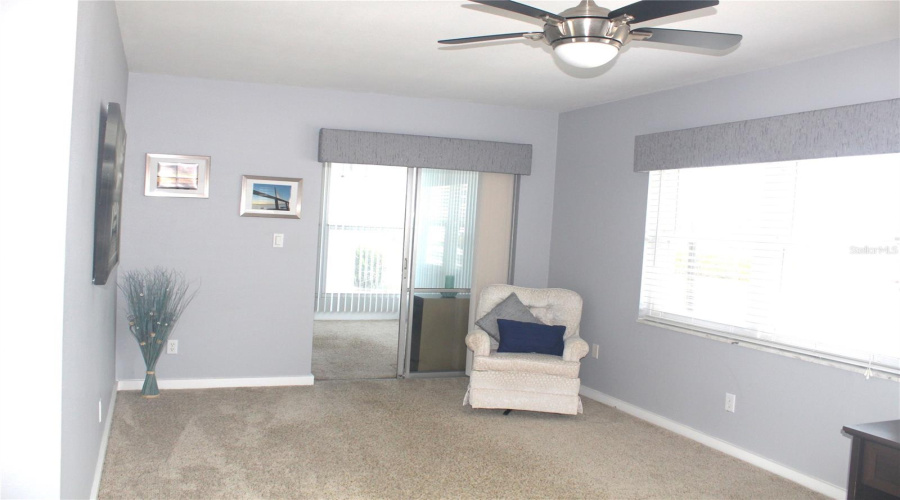 Seminole, Florida 33772, 1 Bedroom Bedrooms, ,1 Bathroombathrooms,Residential,For Sale,Park Blvd,0,Mfrtb8542949