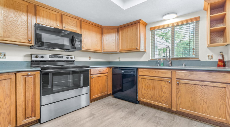 Inverness, Florida 34452, 2 Bedroom Bedrooms, ,2 Bathroombathrooms,Residential,For Sale,Vale,0,Mfrtb8542357