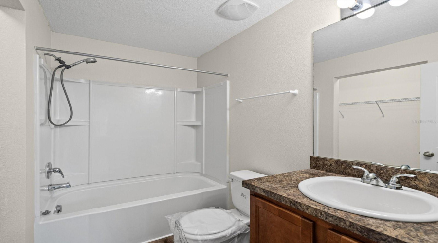 Spring Hill, Florida 34606, 3 Bedroom Bedrooms, ,2 Bathroombathrooms,Residential,For Sale,Mohawk,0,Mfrw7888953