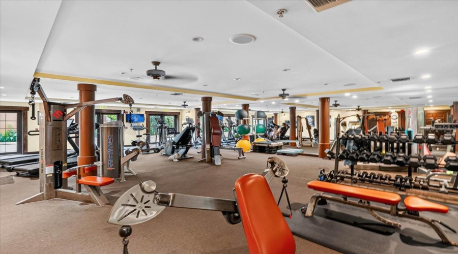 St Petersburg, Florida 33701, 2 Bedroom Bedrooms, ,2 Bathroombathrooms,Residential,For Sale,4Th,0,Mfrtb8540432
