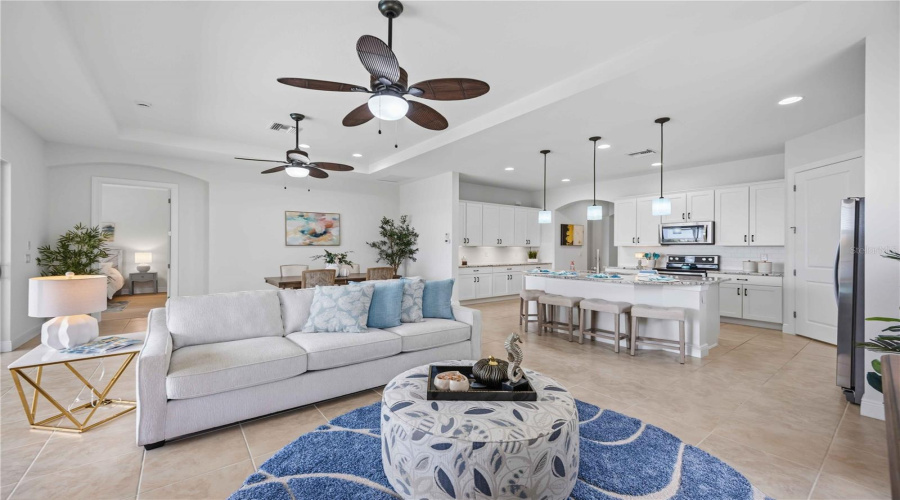 Venice, Florida 34293, 3 Bedroom Bedrooms, ,3 Bathroombathrooms,Residential,For Sale,Waverly,0,Mfrd6148388