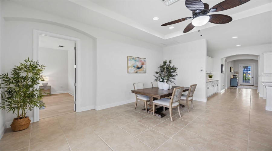 Venice, Florida 34293, 3 Bedroom Bedrooms, ,3 Bathroombathrooms,Residential,For Sale,Waverly,0,Mfrd6148388