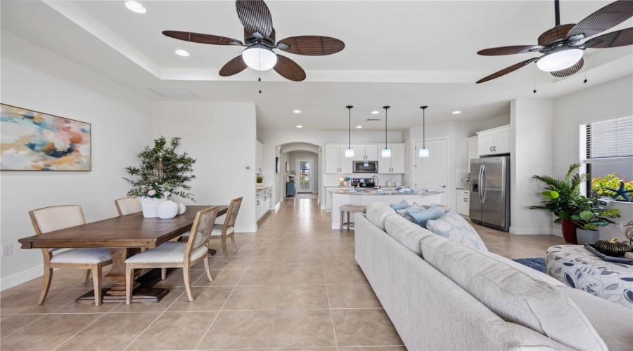 Venice, Florida 34293, 3 Bedroom Bedrooms, ,3 Bathroombathrooms,Residential,For Sale,Waverly,0,Mfrd6148388