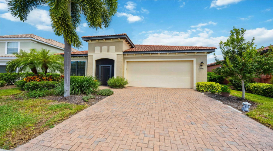 Venice, Florida 34293, 3 Bedroom Bedrooms, ,3 Bathroombathrooms,Residential,For Sale,Waverly,0,Mfrd6148388