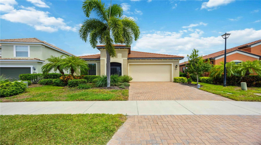Venice, Florida 34293, 3 Bedroom Bedrooms, ,3 Bathroombathrooms,Residential,For Sale,Waverly,0,Mfrd6148388