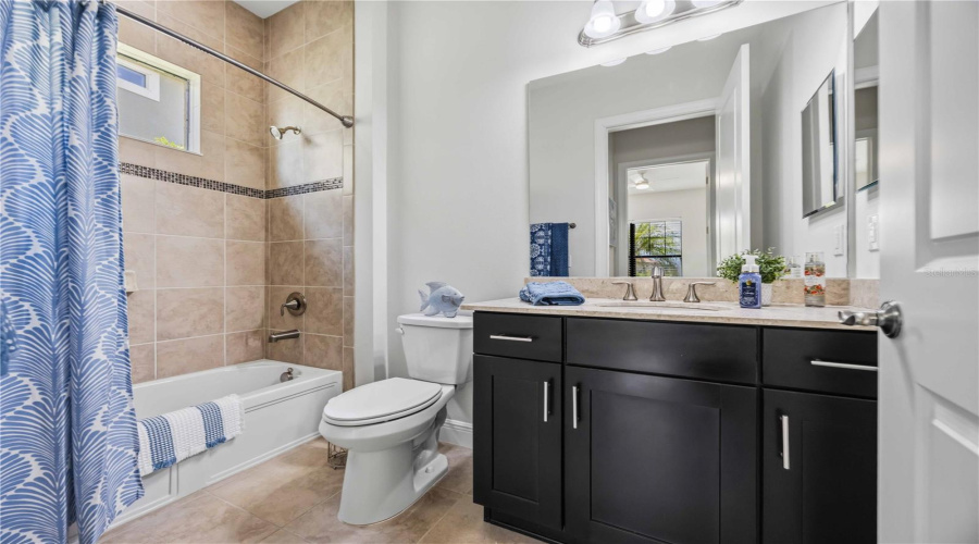 Venice, Florida 34293, 3 Bedroom Bedrooms, ,3 Bathroombathrooms,Residential,For Sale,Waverly,0,Mfrd6148388