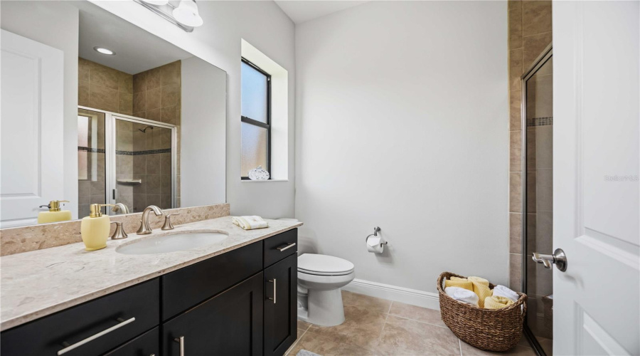 Venice, Florida 34293, 3 Bedroom Bedrooms, ,3 Bathroombathrooms,Residential,For Sale,Waverly,0,Mfrd6148388