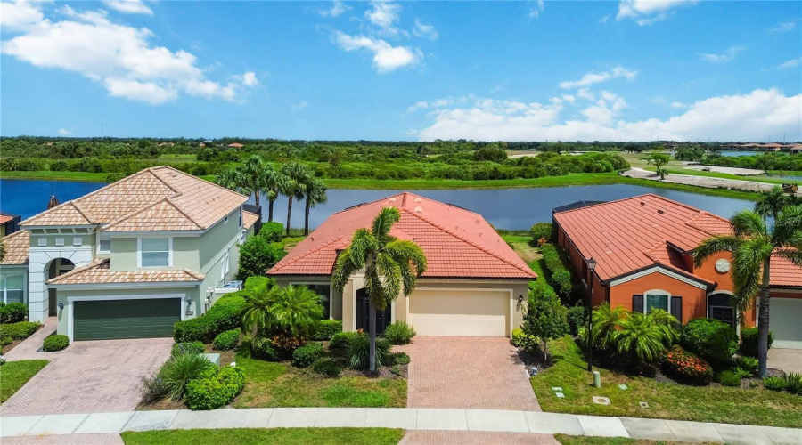 Venice, Florida 34293, 3 Bedroom Bedrooms, ,3 Bathroombathrooms,Residential,For Sale,Waverly,0,Mfrd6148388