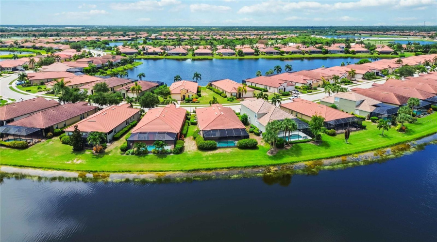 Venice, Florida 34293, 3 Bedroom Bedrooms, ,3 Bathroombathrooms,Residential,For Sale,Waverly,0,Mfrd6148388