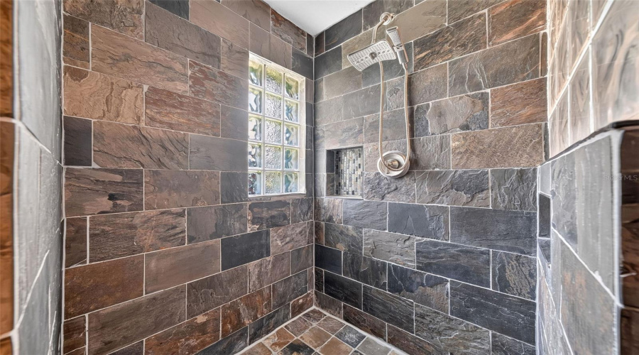 Winter Park, Florida 32792, 4 Bedroom Bedrooms, ,3 Bathroombathrooms,Residential,For Sale,Fairway,0,Mfro6426672