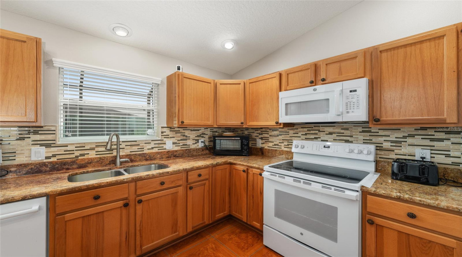 The Villages, Florida 32162, 3 Bedroom Bedrooms, ,2 Bathroombathrooms,Residential,For Sale,Hopespring,0,Mfrg5113681