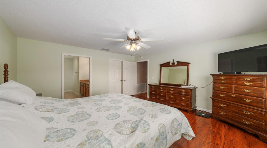 The Villages, Florida 32162, 3 Bedroom Bedrooms, ,2 Bathroombathrooms,Residential,For Sale,Hopespring,0,Mfrg5113681