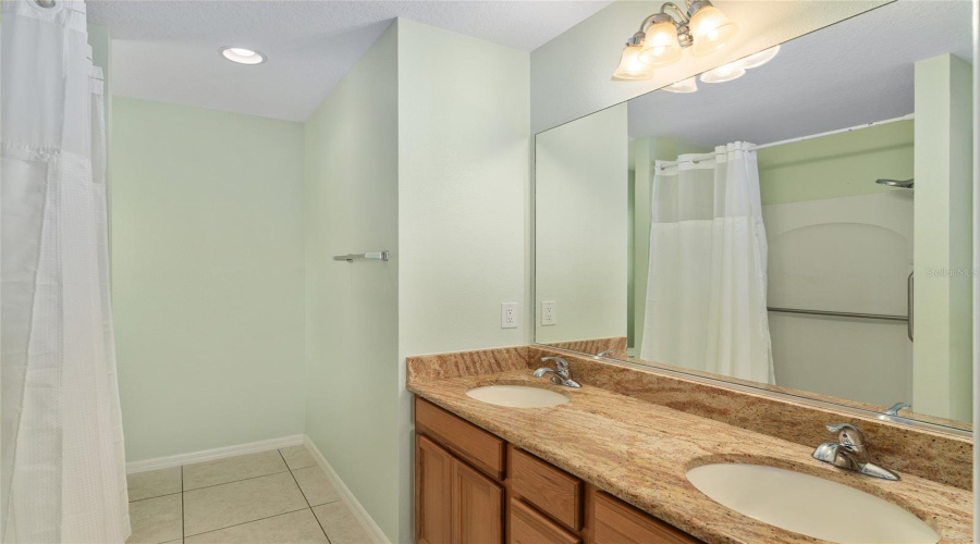 The Villages, Florida 32162, 3 Bedroom Bedrooms, ,2 Bathroombathrooms,Residential,For Sale,Hopespring,0,Mfrg5113681