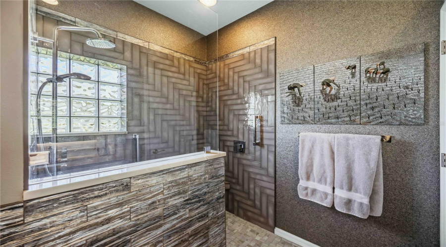 Spacious Walk In Shower