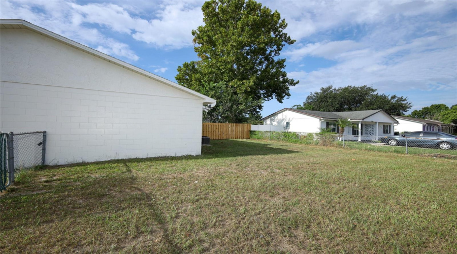 Orlando, Florida 32822, 3 Bedroom Bedrooms, ,1 Bathroombathrooms,Residential,For Sale,Edgefield,0,Mfro6436055