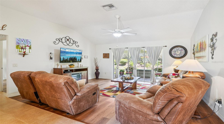 The Villages, Florida 32162, 3 Bedroom Bedrooms, ,2 Bathroombathrooms,Residential,For Sale,77Th Northridge,0,Mfrg5111003