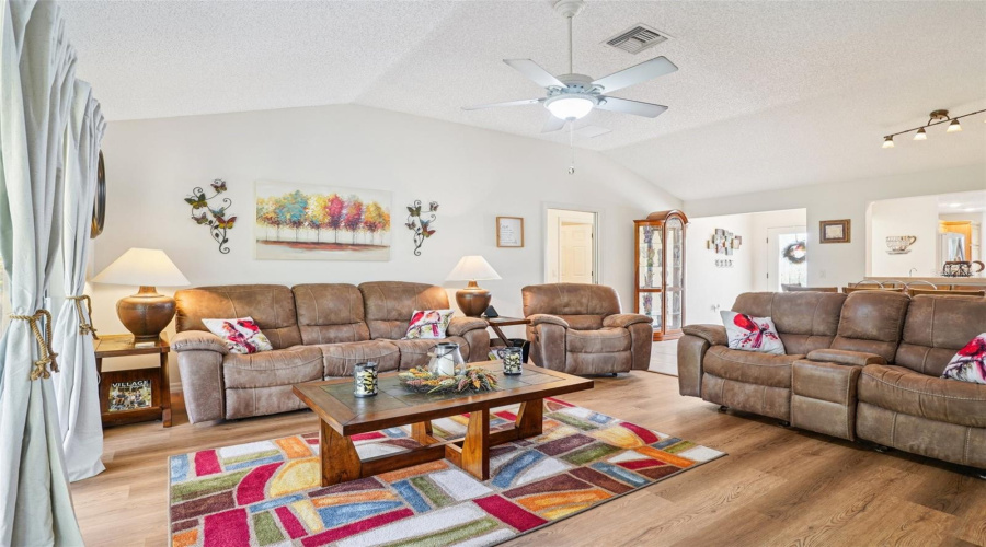The Villages, Florida 32162, 3 Bedroom Bedrooms, ,2 Bathroombathrooms,Residential,For Sale,77Th Northridge,0,Mfrg5111003